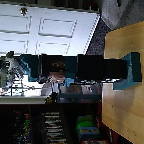 San Jose Sharks Tiki Totem - Picture 2 of 5